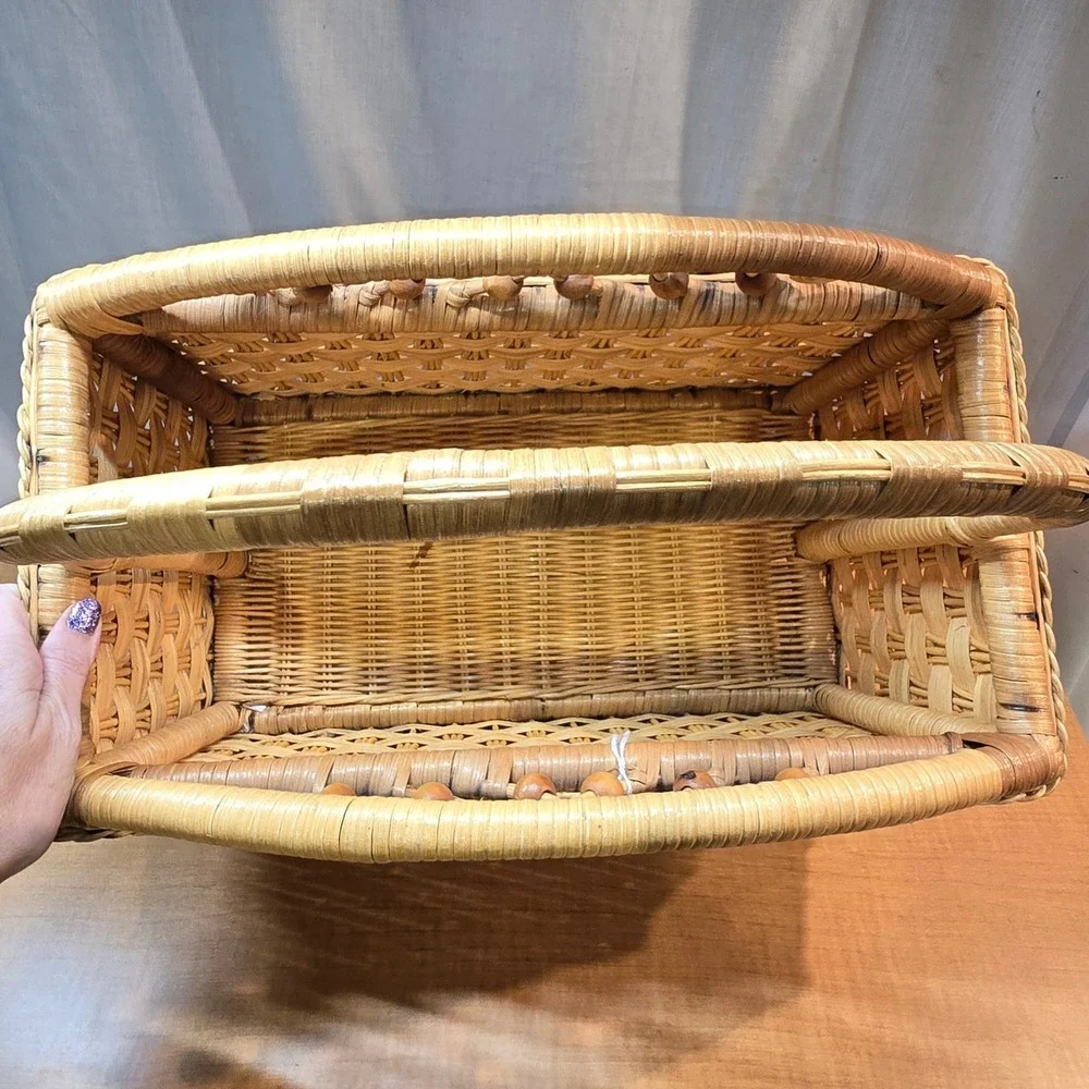 Wicker Magazine Holder Rattan VTG MCM Beads Braided‎ Handle Decorative 15x16x8.5